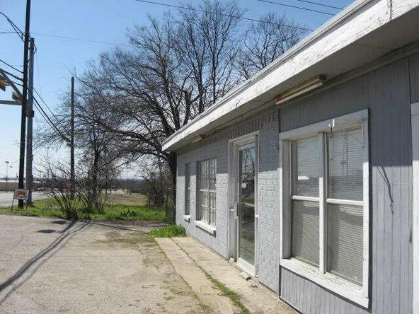 1104 W Ennis Ave, Ennis, TX 75119